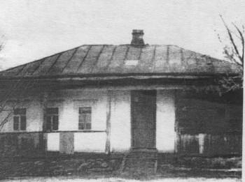 Здание земской школы